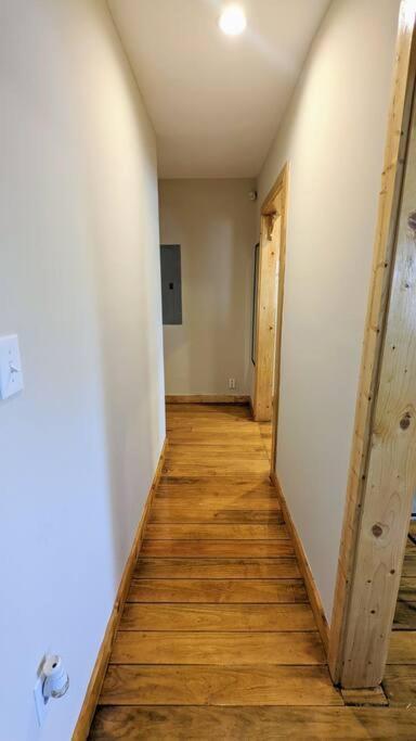 3 Bedroom Hardwood Palace Of Charleston Exterior photo
